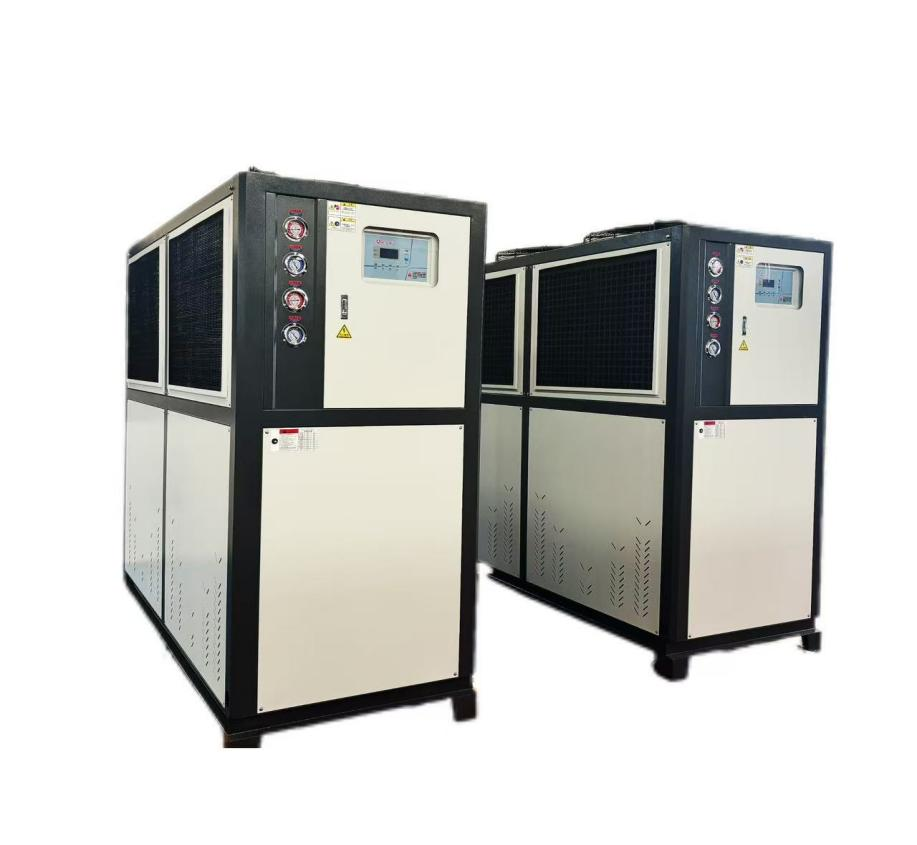 30HP低(di)溫水冷式冷(leng)水機